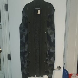 Camouflage Sleeveless Coat